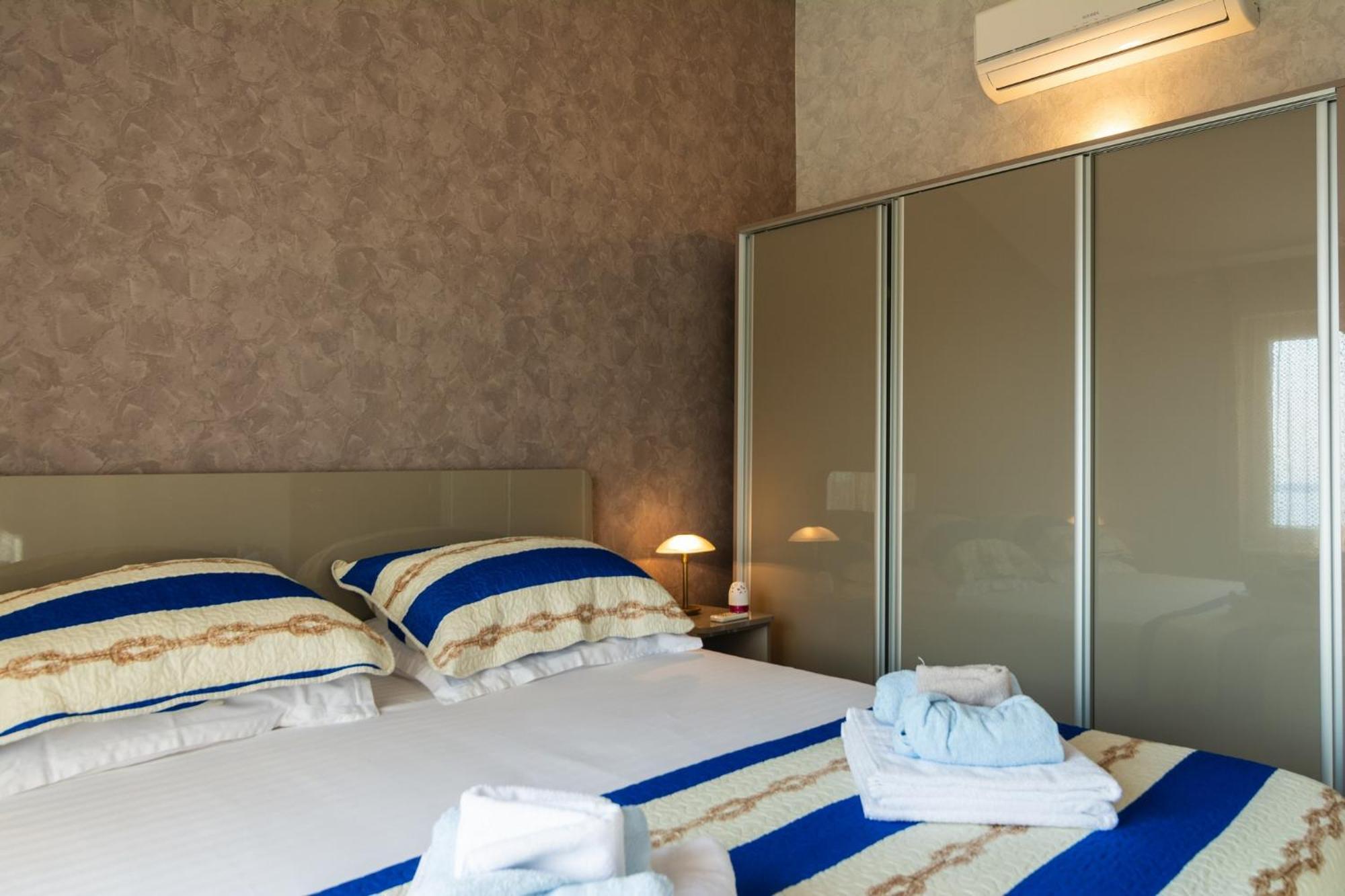 Kuca Za Odmor R&A Villa Podstrana Exteriör bild