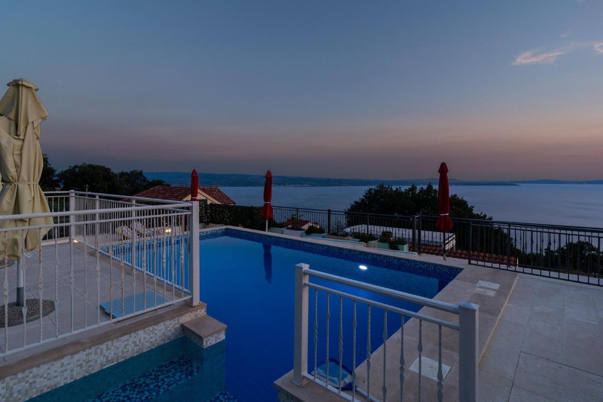 Kuca Za Odmor R&A Villa Podstrana Exteriör bild