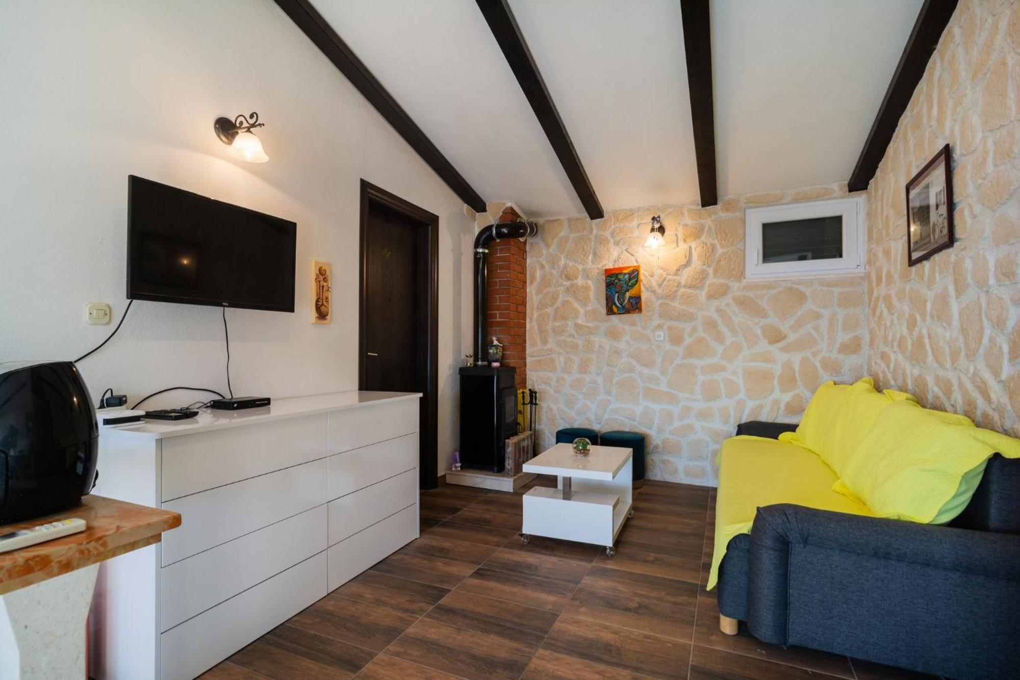Kuca Za Odmor R&A Villa Podstrana Exteriör bild