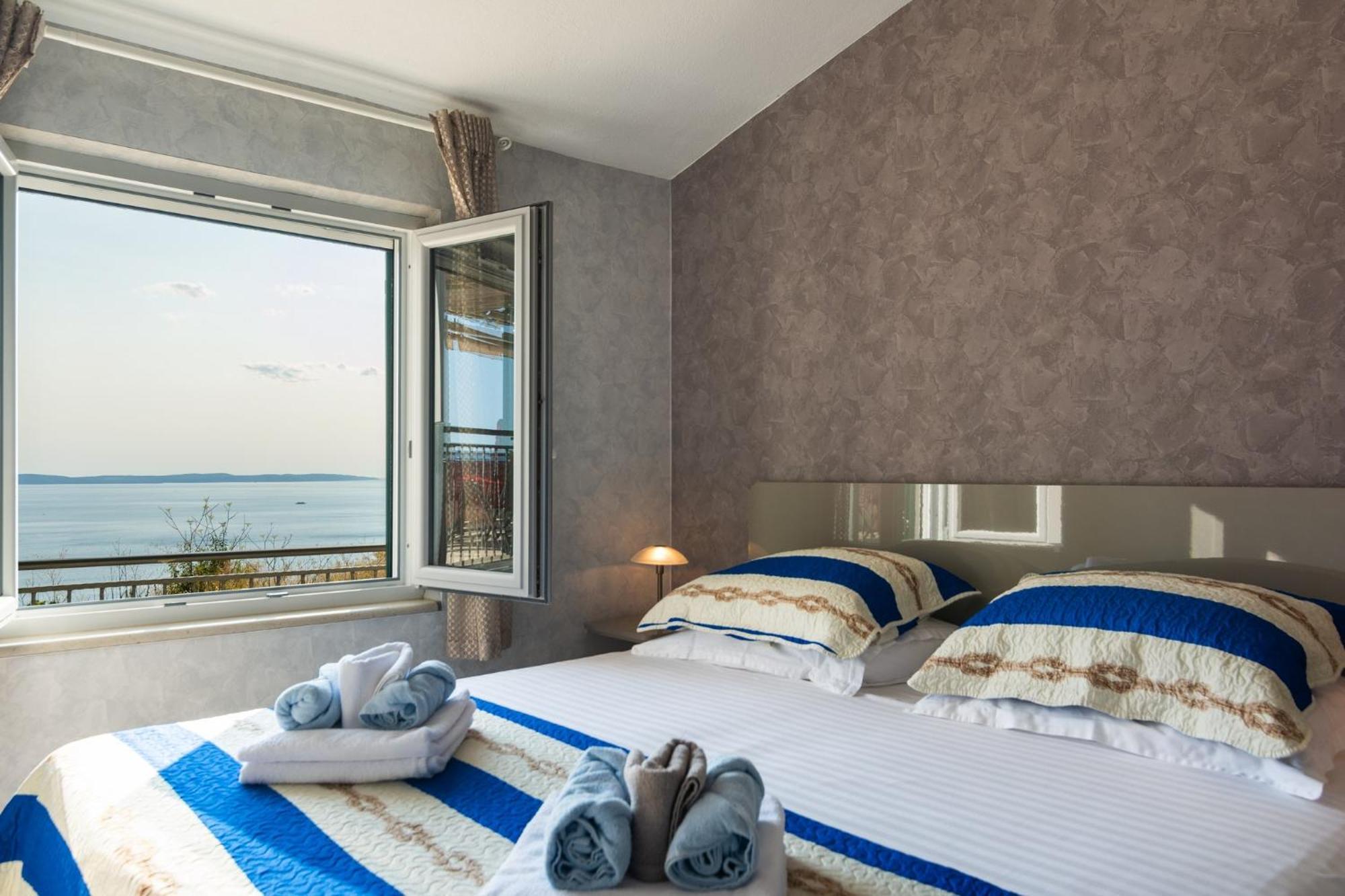 Kuca Za Odmor R&A Villa Podstrana Exteriör bild