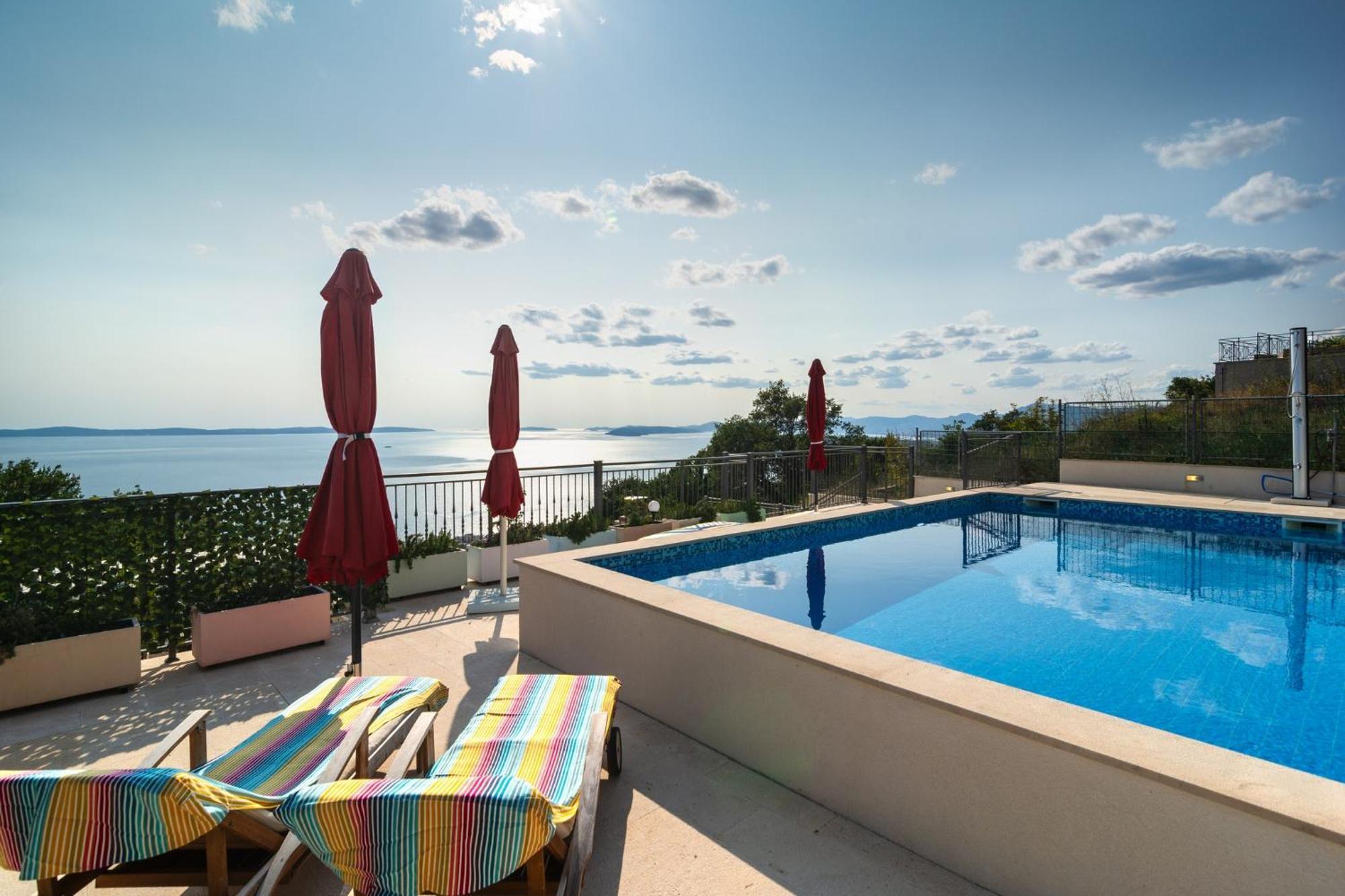 Kuca Za Odmor R&A Villa Podstrana Exteriör bild